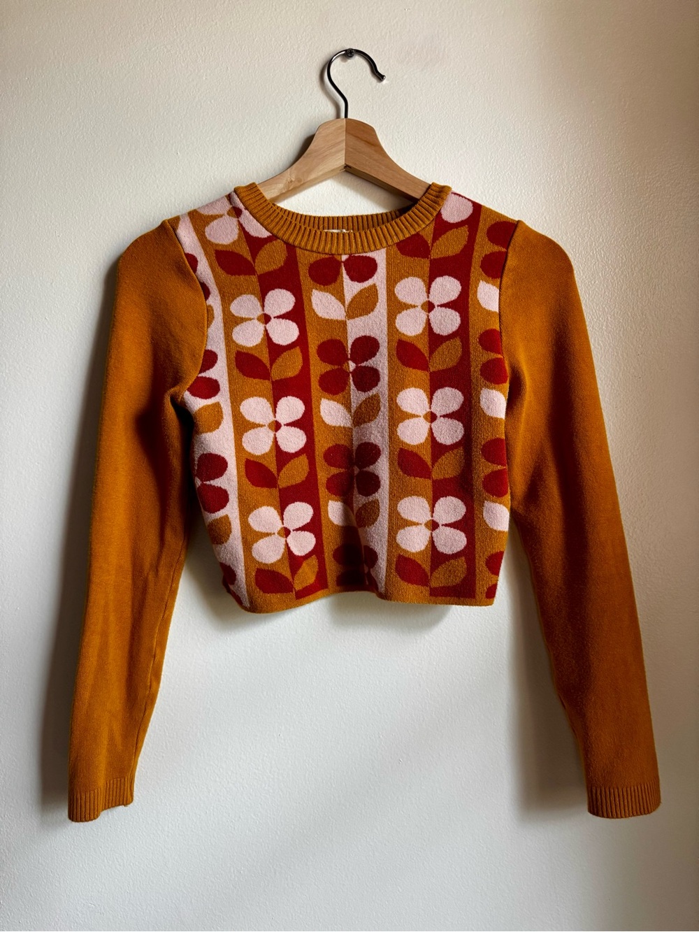 Retro Flower Knit Crop Top
